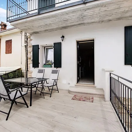 Casa Vera Aurora Garda Apartmán *