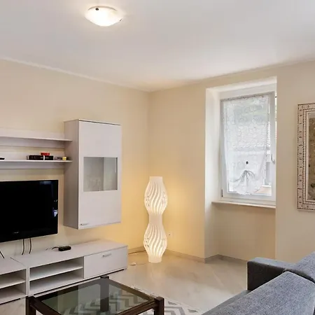 Casa Vera Aurora Garda Διαμέρισμα *