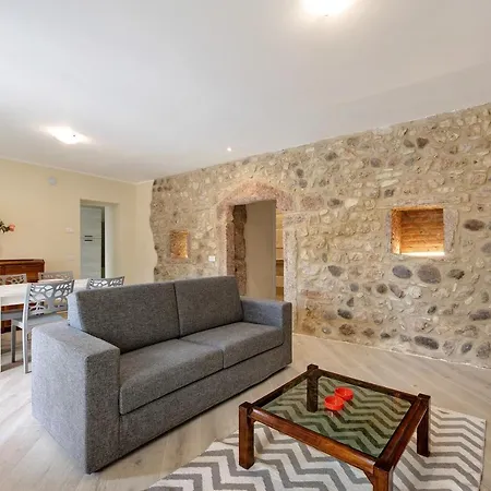 Casa Vera Aurora Garda